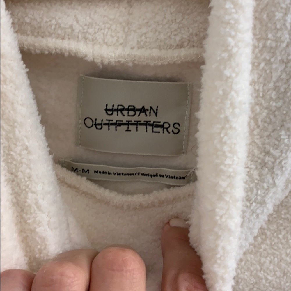 Urban outfitters tori fleece toggle turtleneck - Picture 5 of 6
